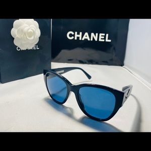 CHANEL Dark Blue Butterfly Sunglasses